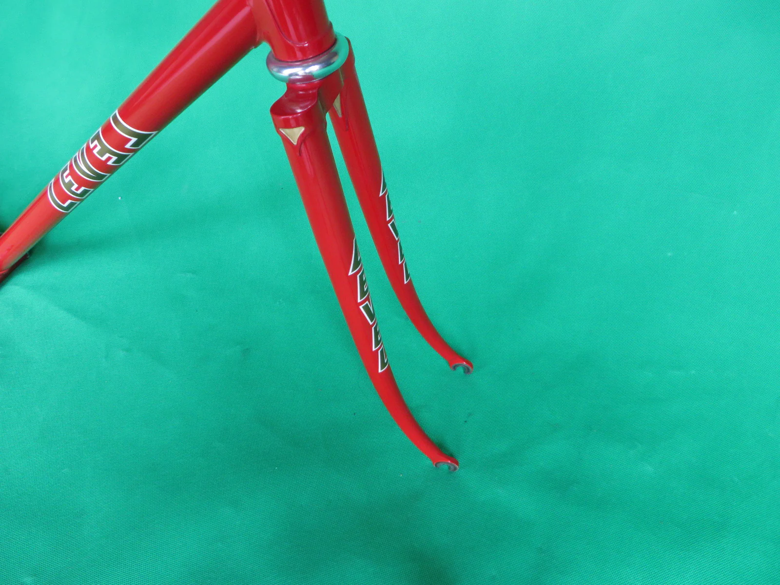 Level Red (49.5cm) - Image 11