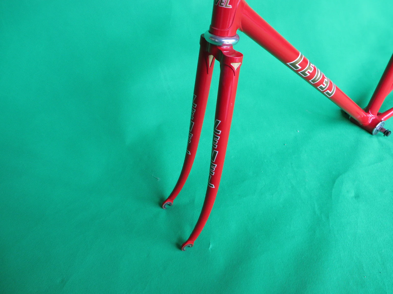 Level Red (49.5cm) - Image 9