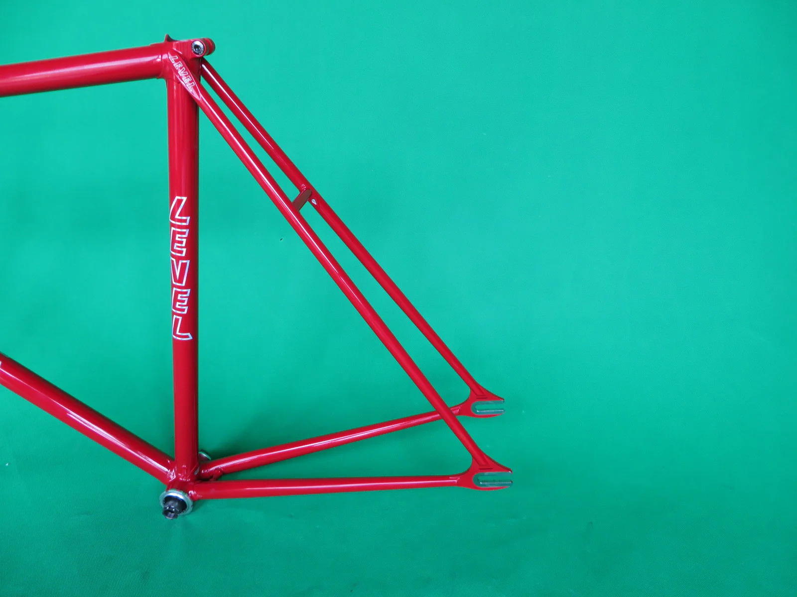 Level Red/Gold Two Tone (54.5cm) - Image 3