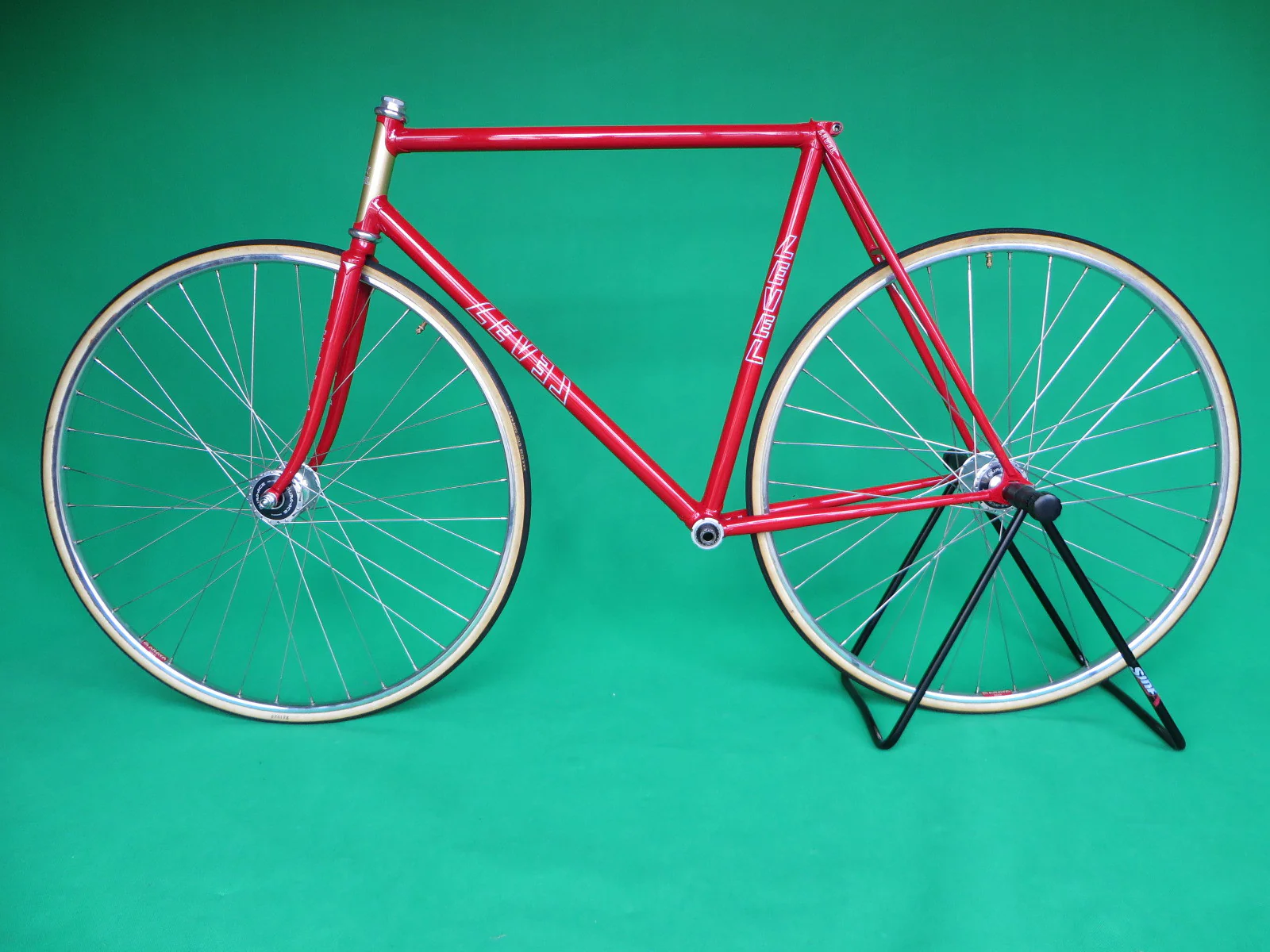 Level Red/Gold Two Tone (54.5cm) - Image 7