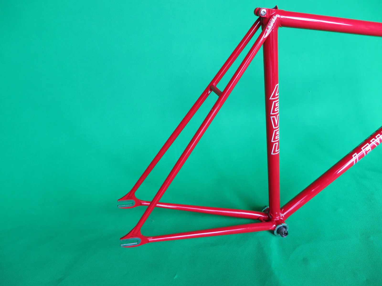 Level Red/Gold Two Tone (54.5cm) - Image 8