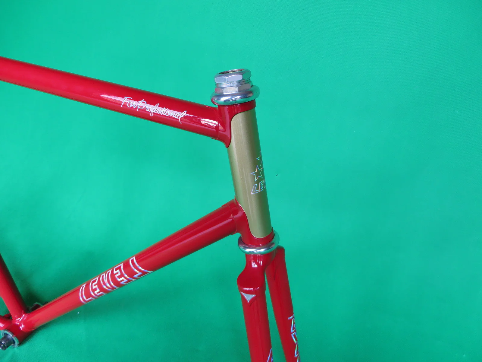 Level Red/Gold Two Tone (54.5cm) - Image 9