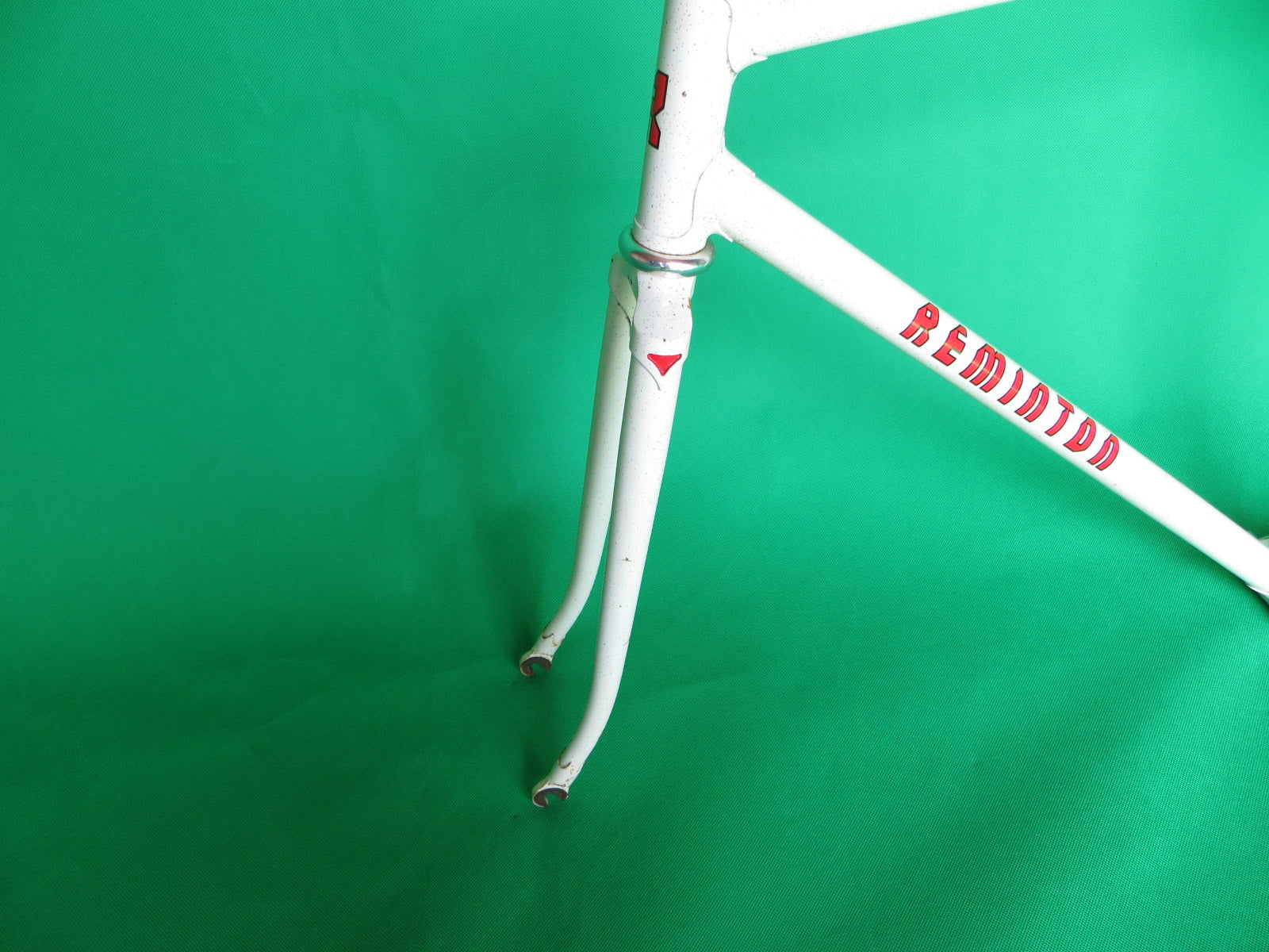 Reminton White Silver Flake (52cm) - Image 3